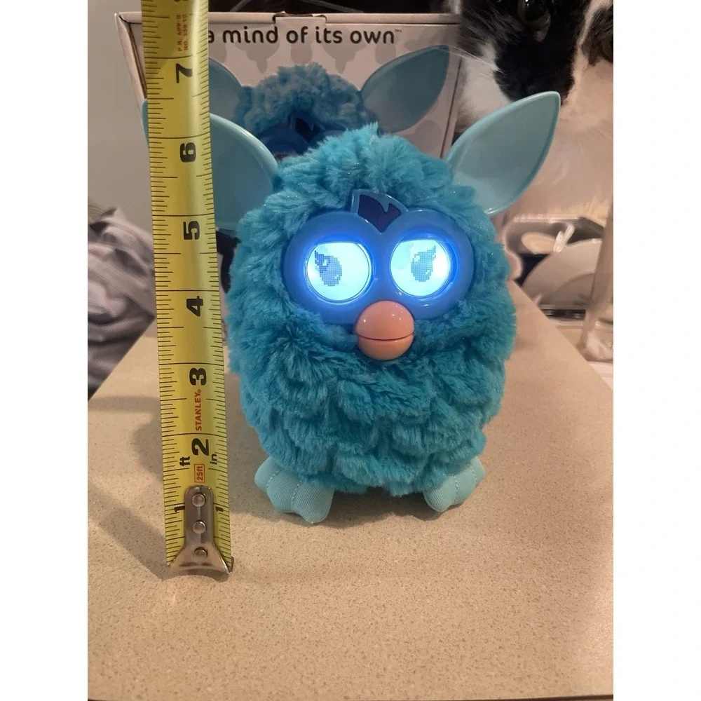 In‎ Box Original Teal Blue Furby 2012 WORKS A Mind Of It's Own Hasbro funny Gift